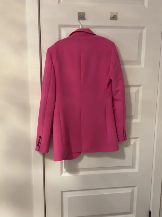 Oversized Single Button Blazer - Picture 2 of 4